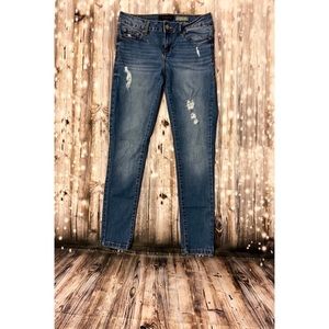 Aeropostale medium wash distressed jeggings